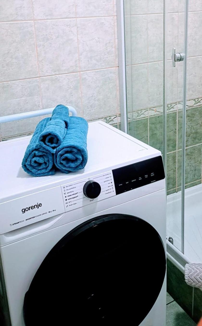 Dani Home Apartman ハイデゥソボスロー エクステリア 写真